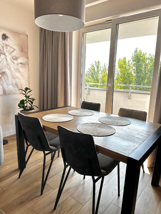 Zlota Nowa Huta Apartamento Cracóvia Exterior foto